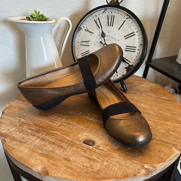 Naturalizer 9 1/2 kettner leather shoe loafer slip ons metallic brown and black - Picture 2 of 8